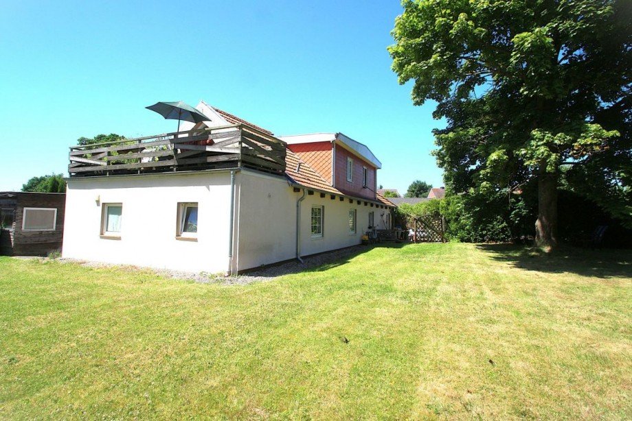 Die R�ckansicht von dem Mehrfamilienhaus Mehrfamilienhaus Kabelhorst