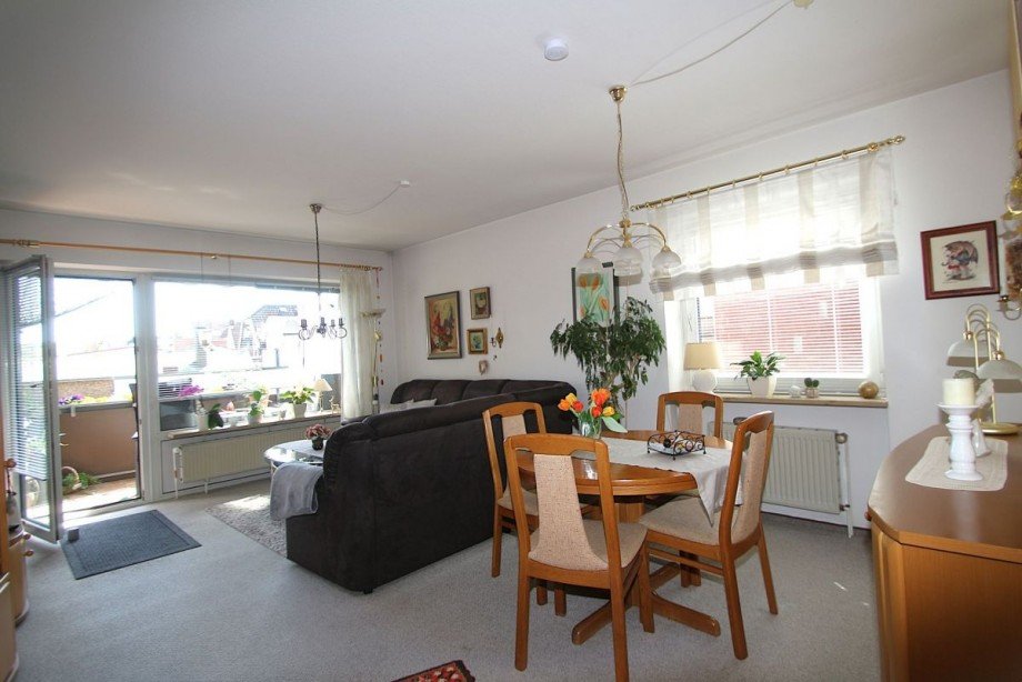 Das Wohnzimmer mit Zugang zum S�dbalkon Wohnung Malente